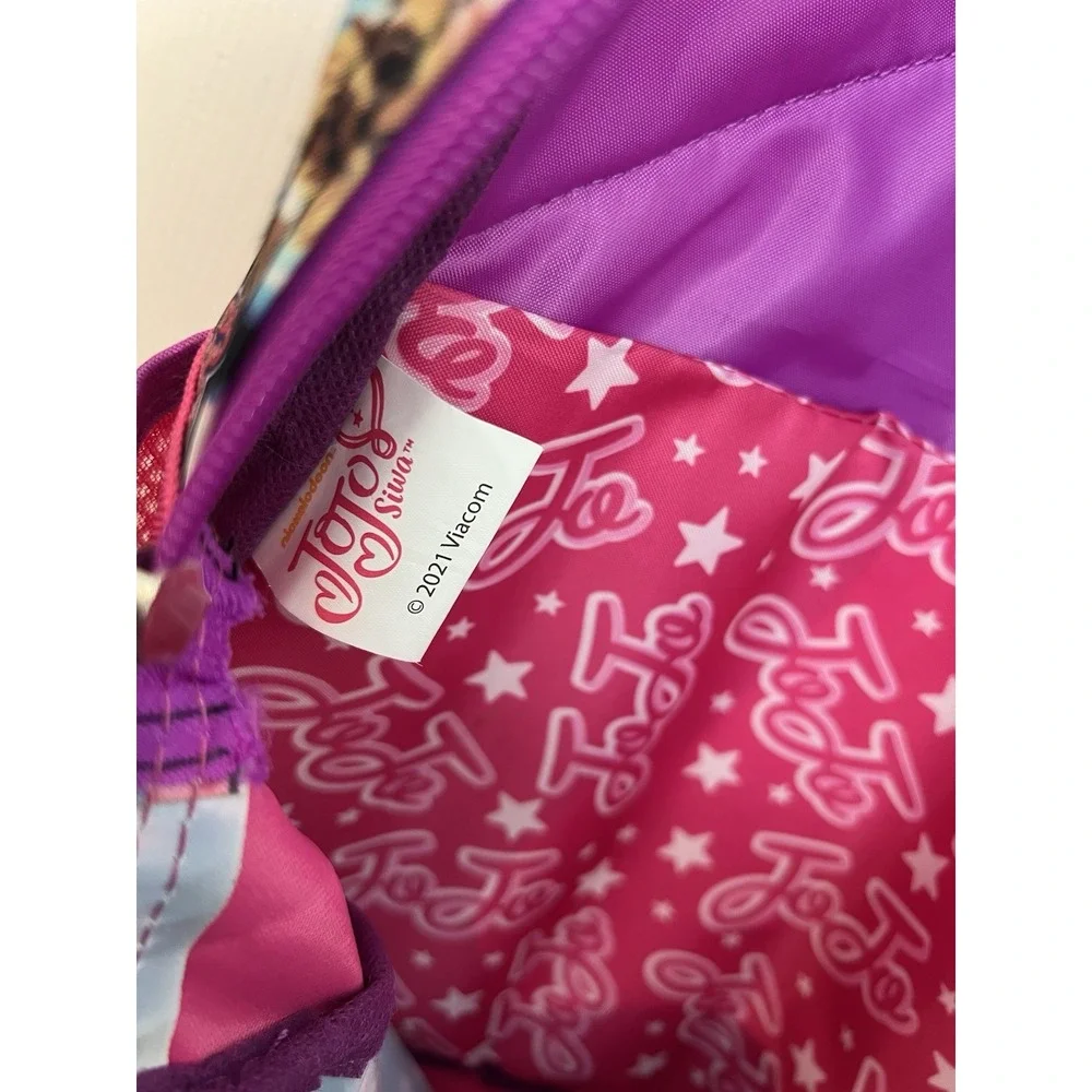 JoJo Siwa front features compartment